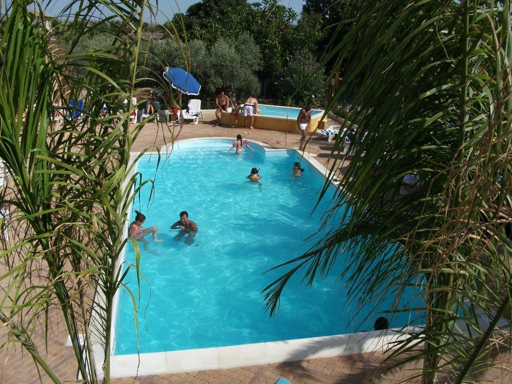 Akramar Village San Leone Exteriör bild